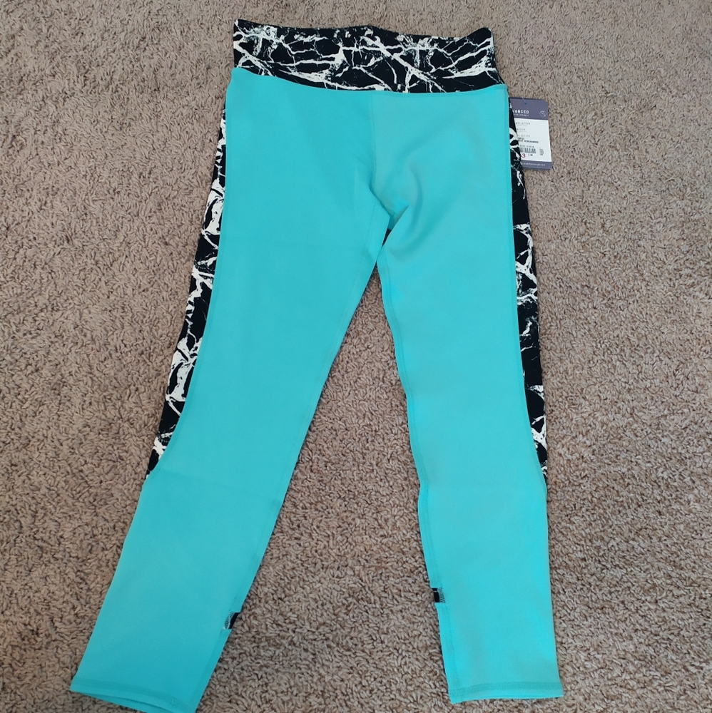 Treads for Thought woman's leggings